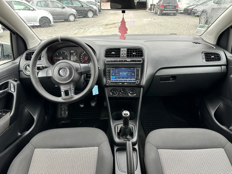 VW Polo 1.6 tdi, снимка 14 - Автомобили и джипове - 47951839