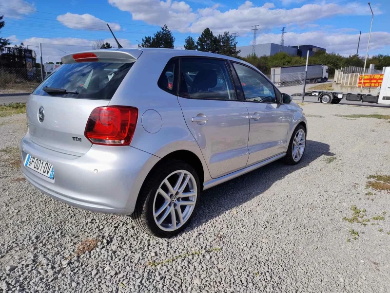 VW Polo 1.6 tdi, снимка 8 - Автомобили и джипове - 47951839