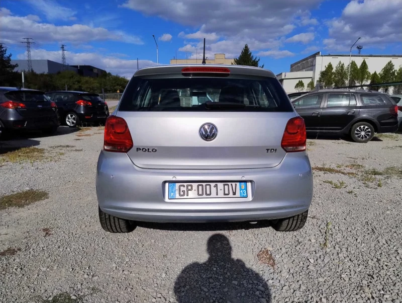 VW Polo 1.6 tdi, снимка 7 - Автомобили и джипове - 47951839