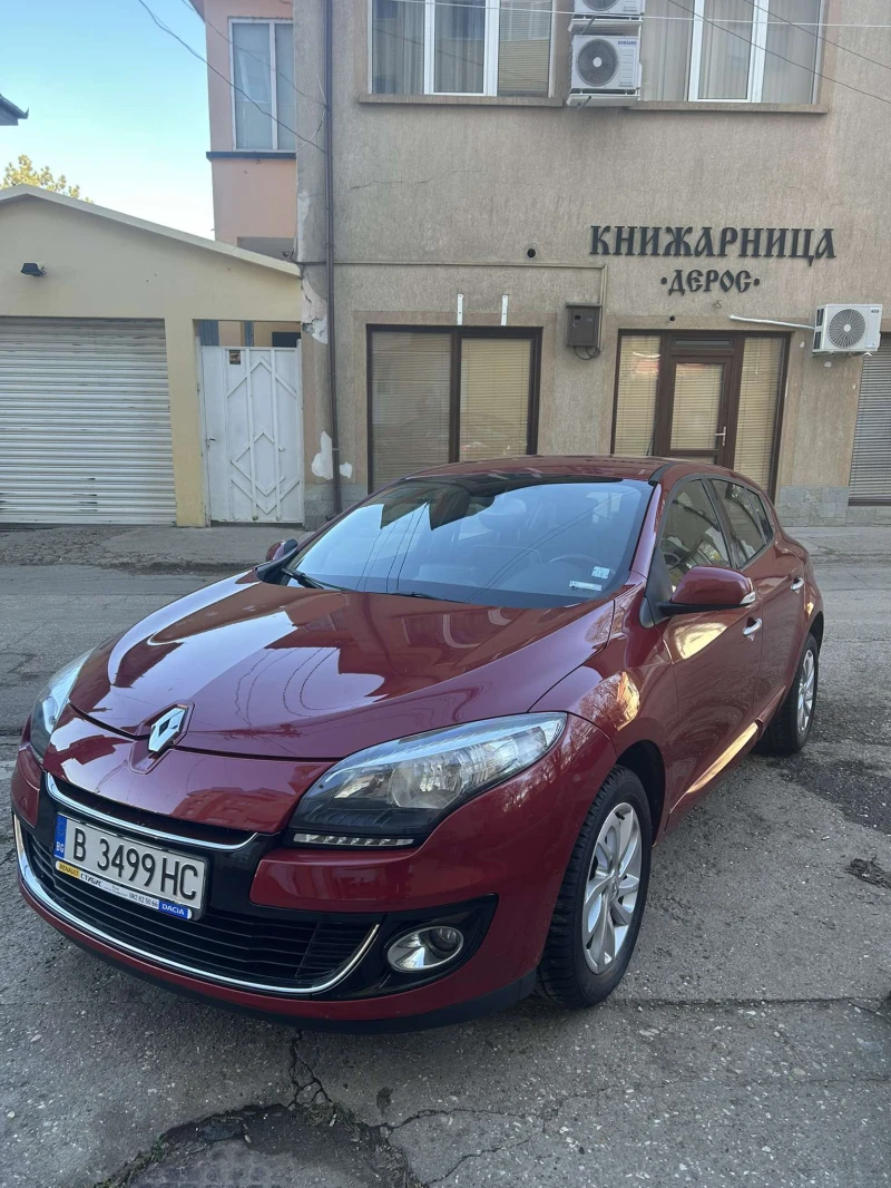 Renault Megane, снимка 1 - Автомобили и джипове - 48669764