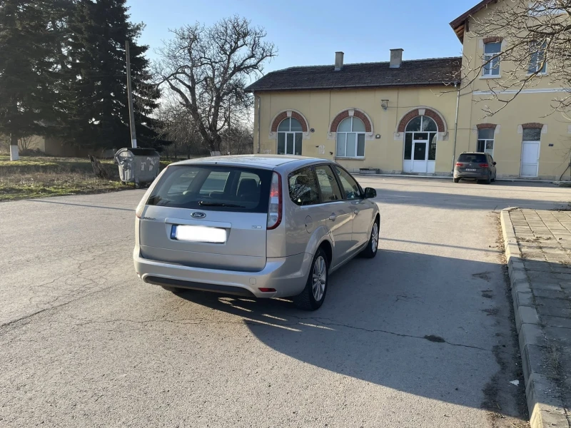 Ford Focus 1.6d Facelift, снимка 4 - Автомобили и джипове - 49137123