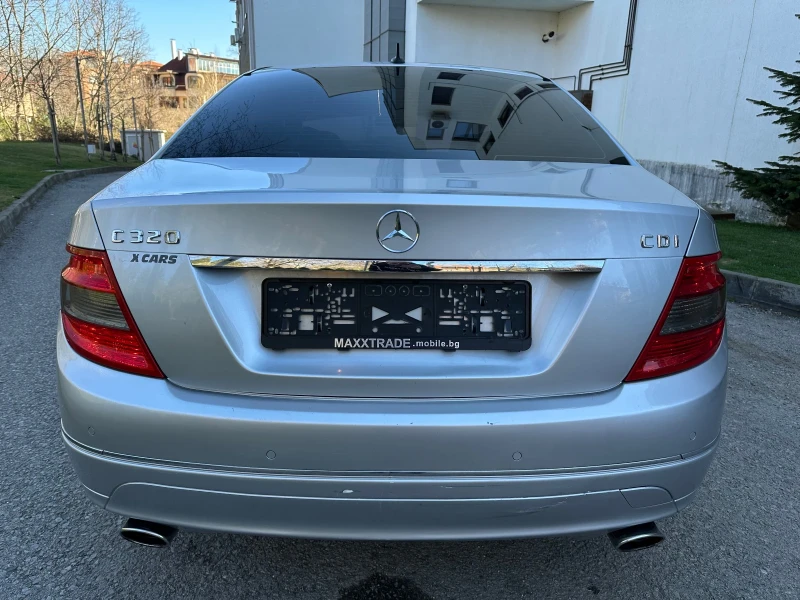 Mercedes-Benz C 320, снимка 6 - Автомобили и джипове - 49569098