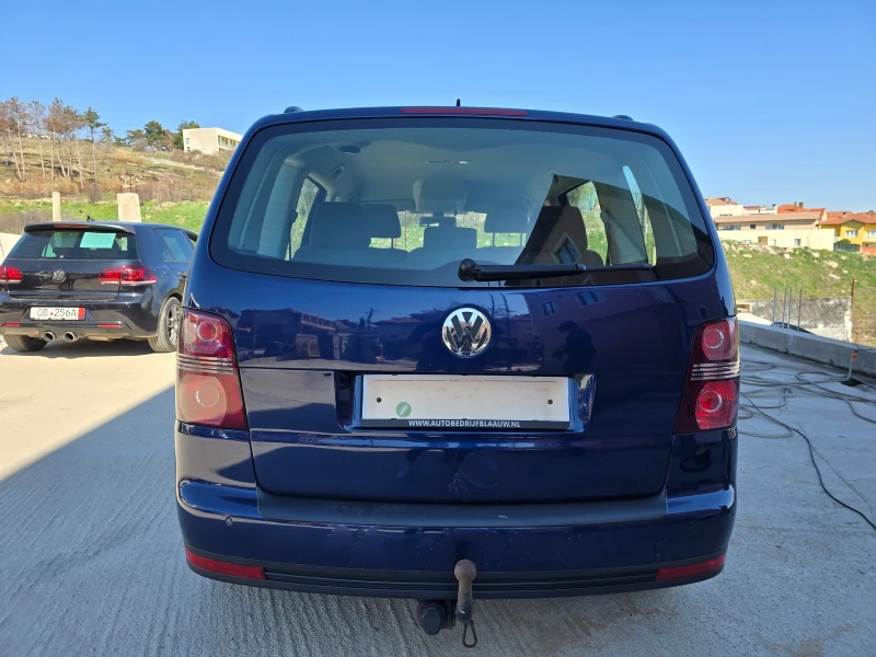 VW Touran, снимка 5 - Автомобили и джипове - 49596238