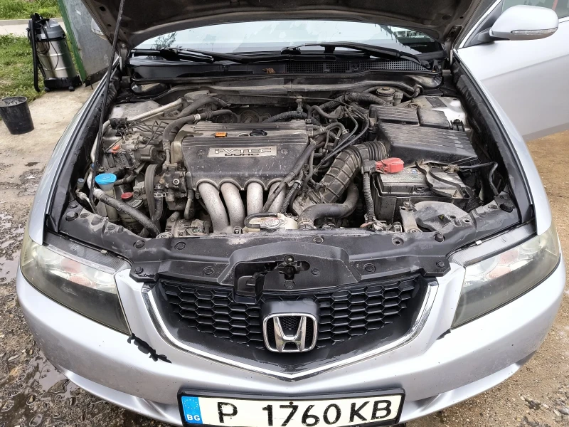 Honda Accord 2.0, снимка 14 - Автомобили и джипове - 52308070