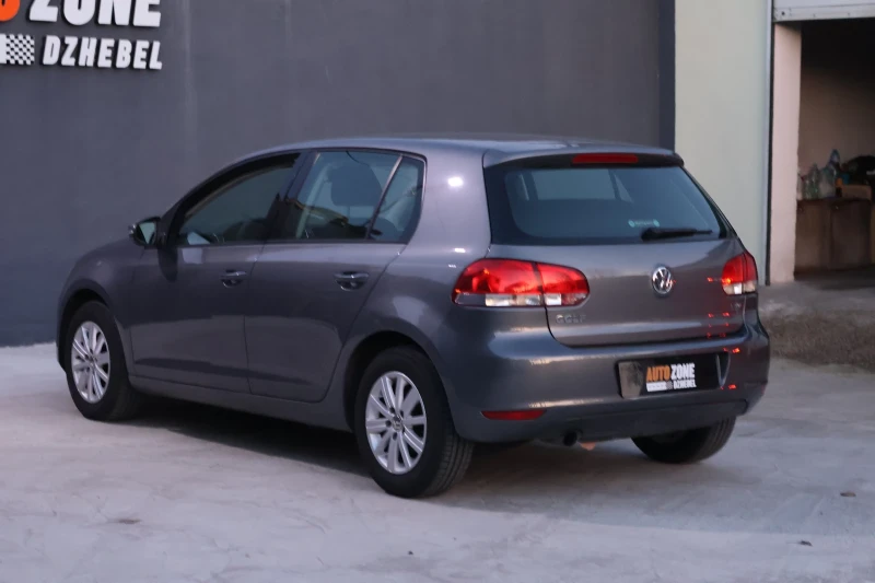 VW Golf 1.6TDI COMFORTLINE 2011, снимка 6 - Автомобили и джипове - 52436620