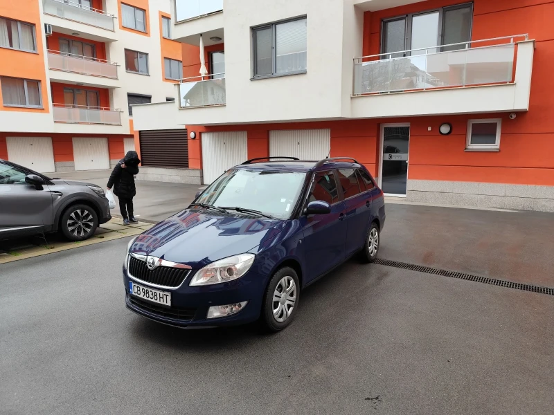 Skoda Fabia, снимка 3 - Автомобили и джипове - 52838588