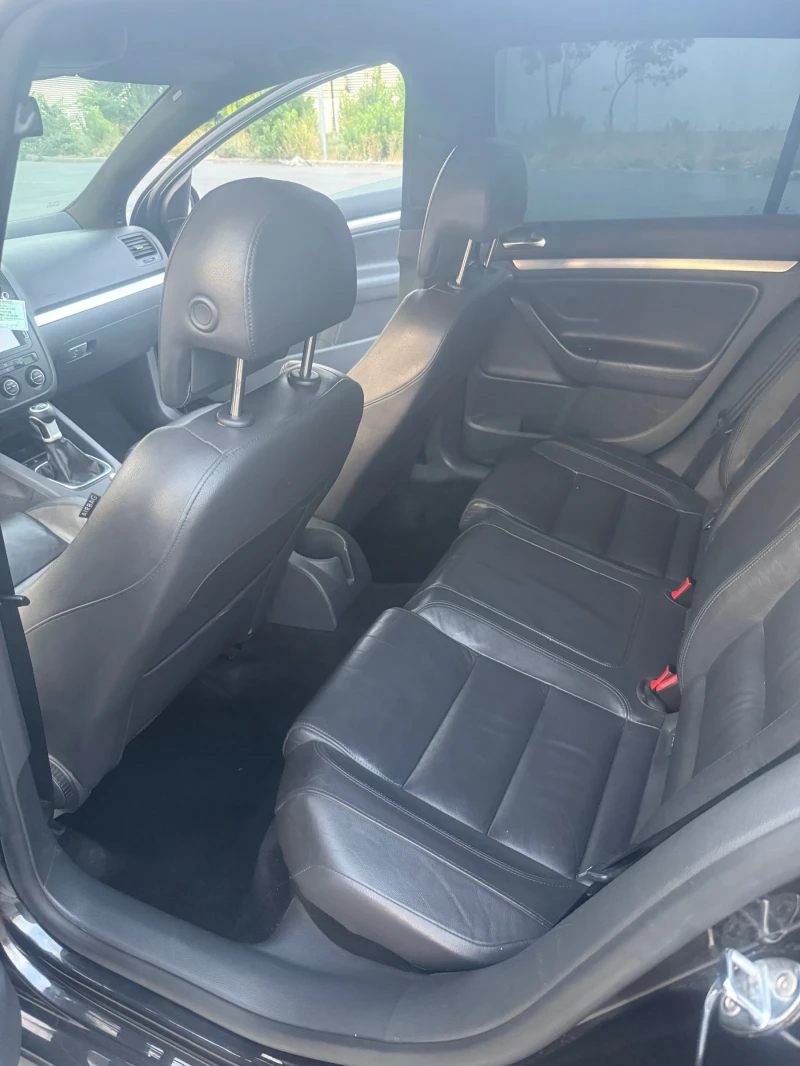 VW Golf 2.0 200, снимка 8 - Автомобили и джипове - 52839979