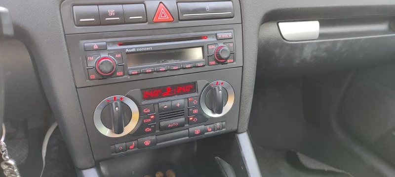 Audi A3 1.6, снимка 12 - Автомобили и джипове - 53114222