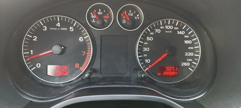 Audi A3 1.6, снимка 13 - Автомобили и джипове - 53114222