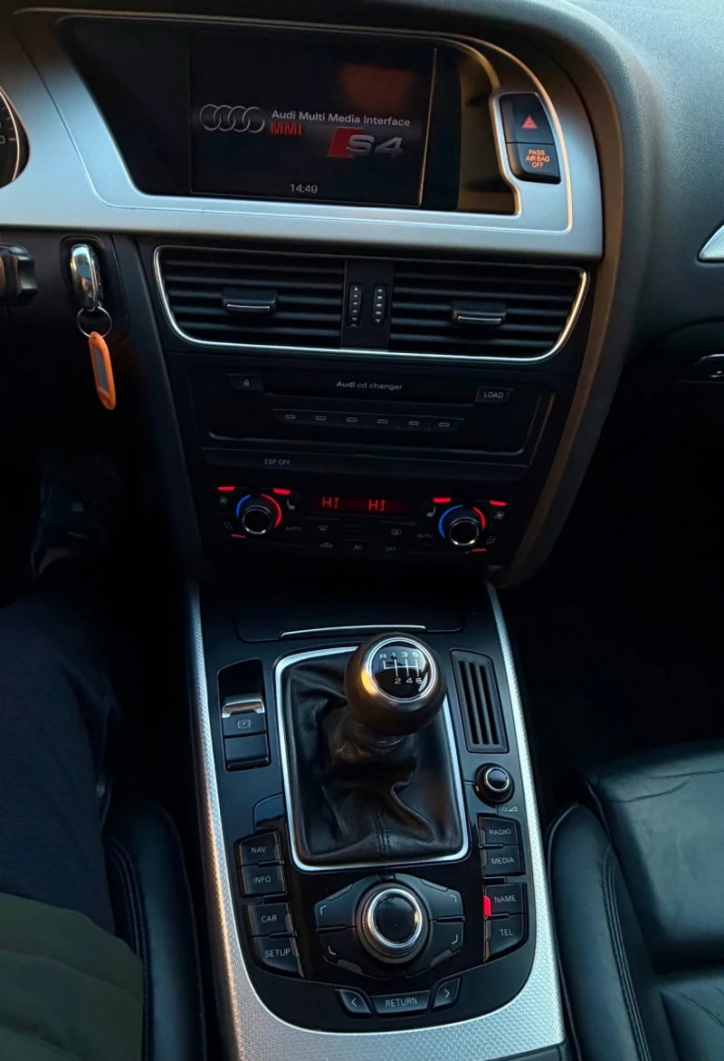 Audi A4 2.0 TDI, снимка 8 - Автомобили и джипове - 53169597