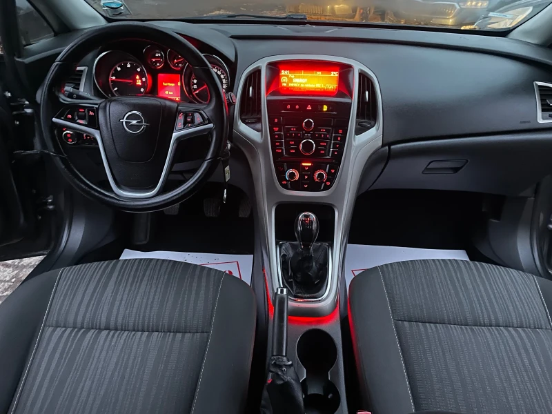 Opel Astra 1.7 CDTI 125кс. , снимка 9 - Автомобили и джипове - 53297841