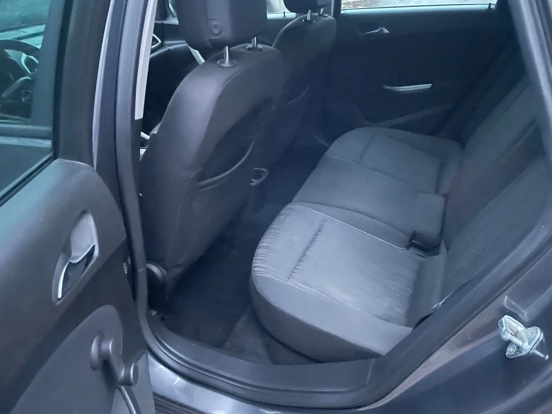 Opel Astra 1.7 CDTI 125кс. , снимка 11 - Автомобили и джипове - 53297841