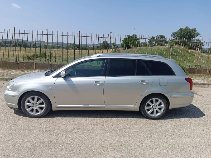 Toyota Avensis газ, снимка 2 - Автомобили и джипове - 53469081
