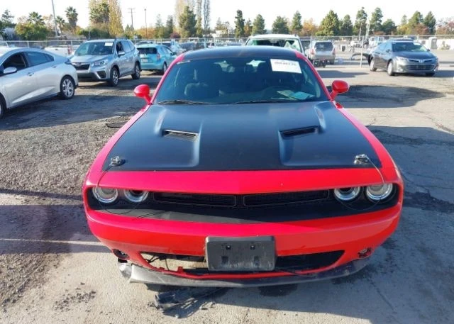 Dodge Challenger SXT, снимка 8 - Автомобили и джипове - 48891678