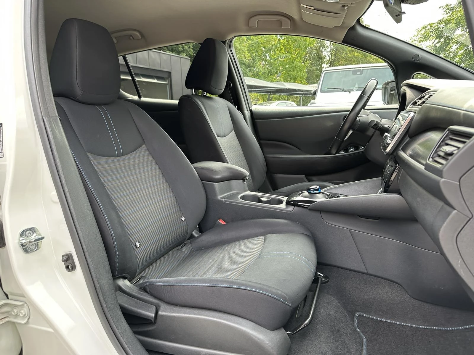 Nissan Leaf  | Mobile.bg — изображение 12