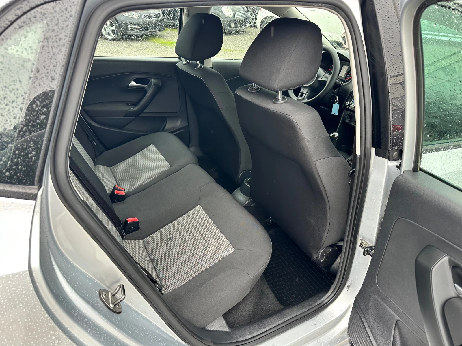 VW Polo 1.6 tdi | Mobile.bg — изображение 11
