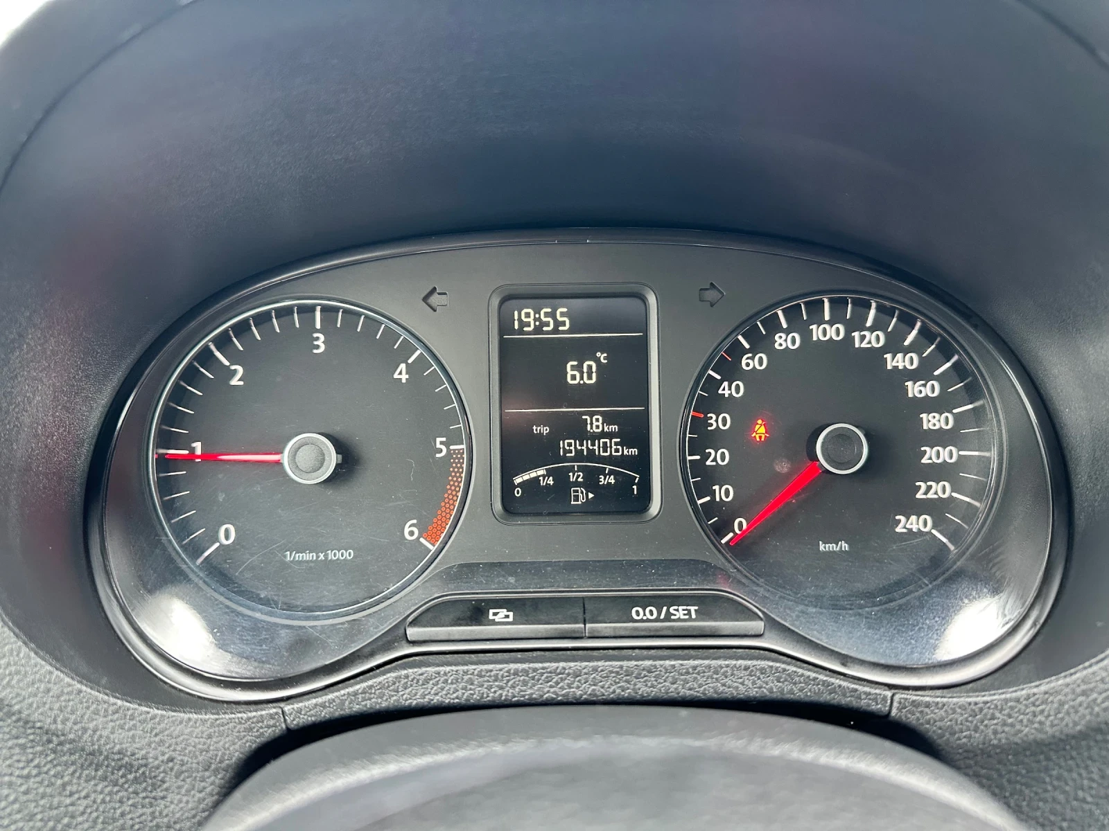 VW Polo 1.6 tdi | Mobile.bg — изображение 12