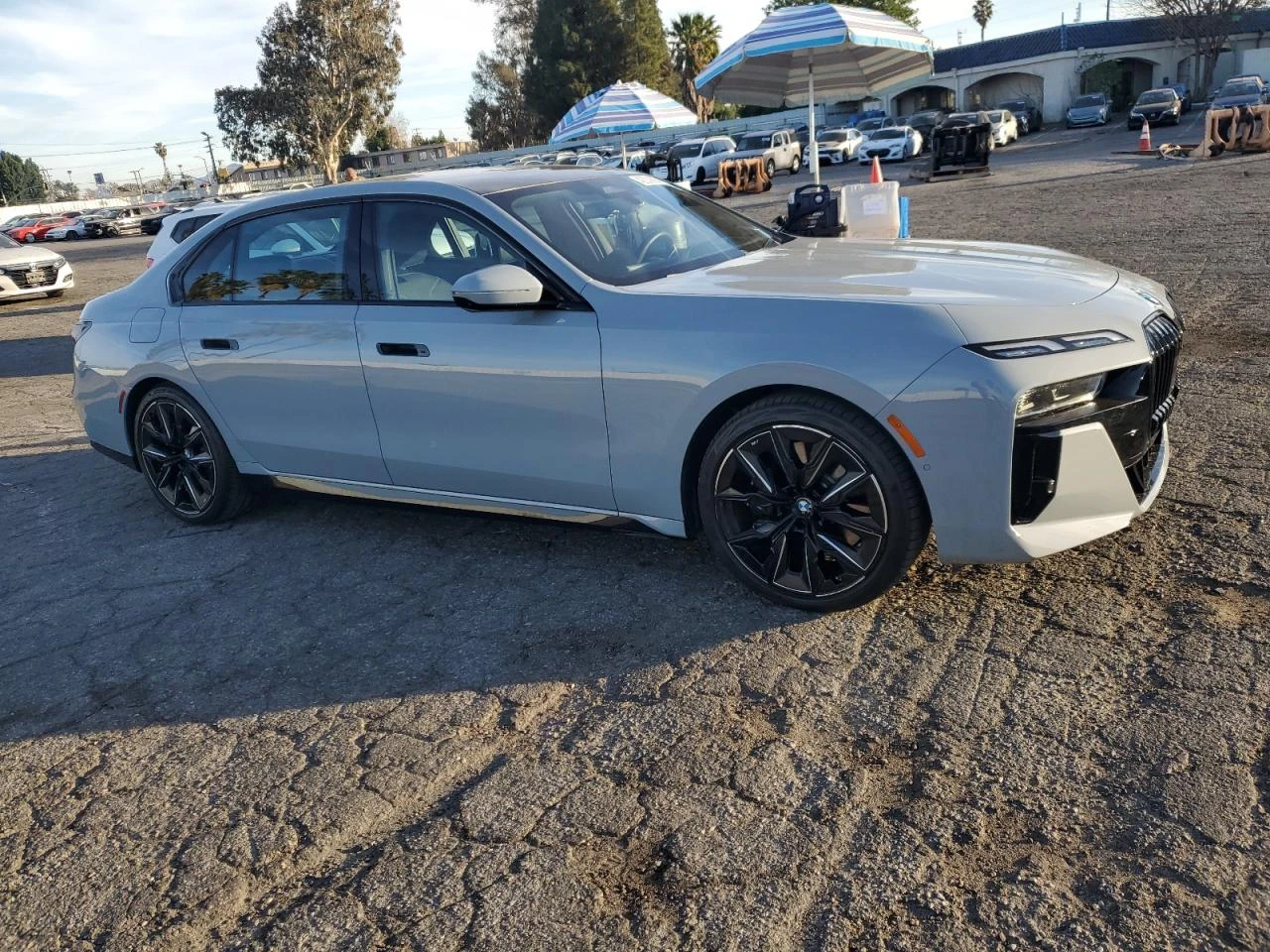 BMW 760 XI - изображение 4