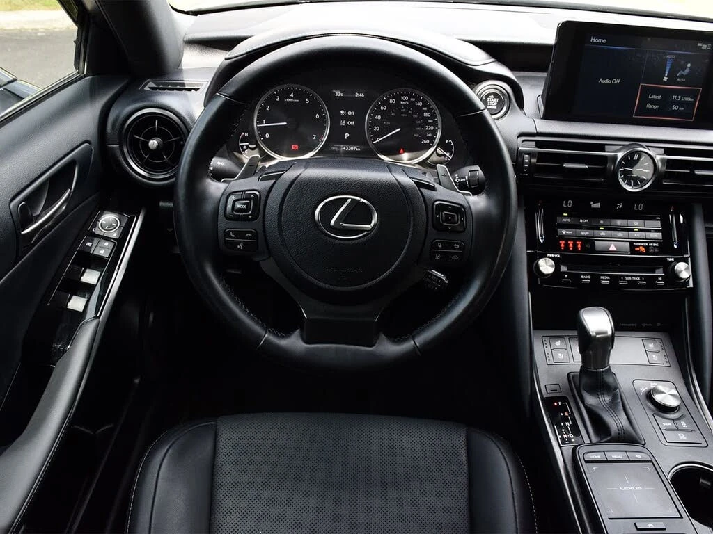 Lexus IS 300 *  *    *   *  | Mobile.bg   9