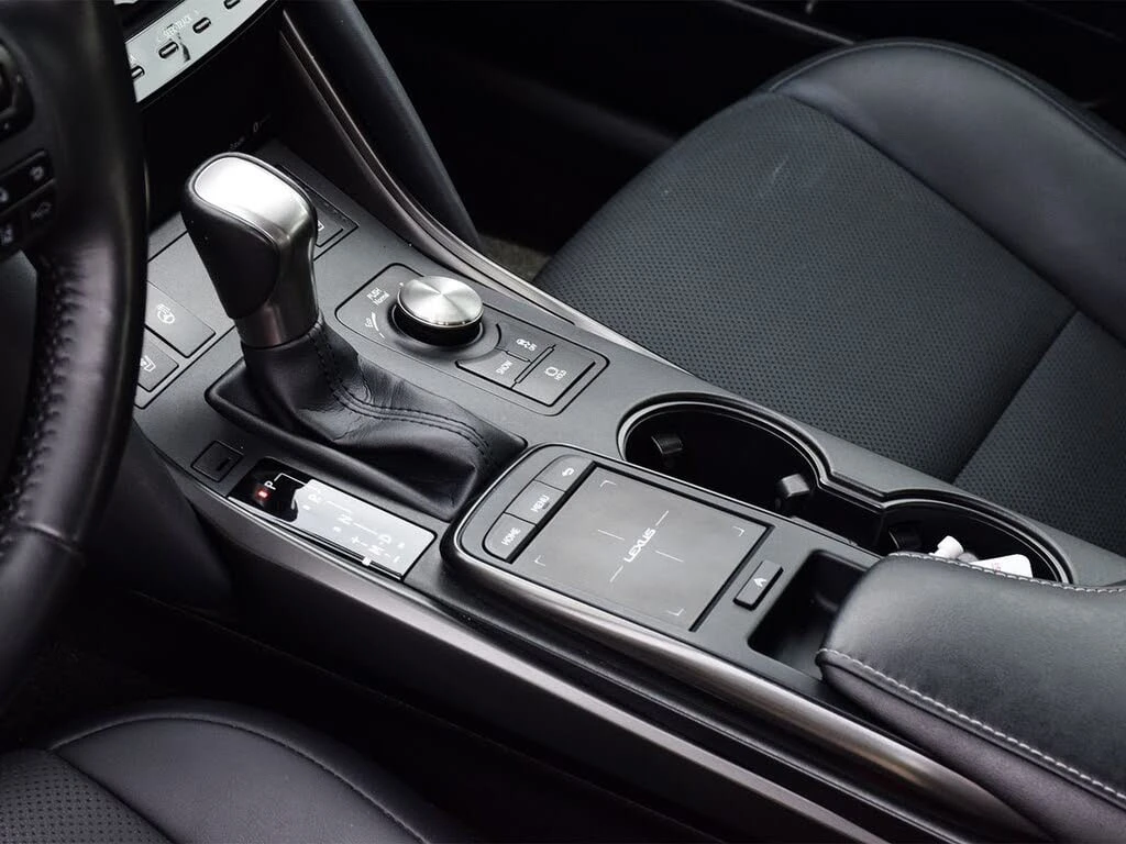 Lexus IS 300 *  *    *   *  | Mobile.bg   16