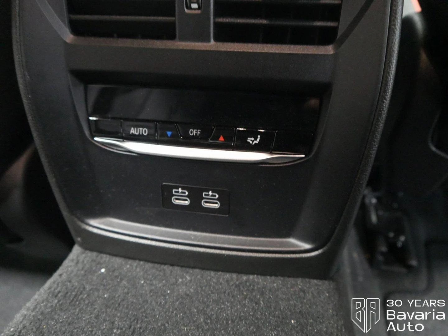 BMW 320  i M Sport Paket Sportautomatic | Mobile.bg   12