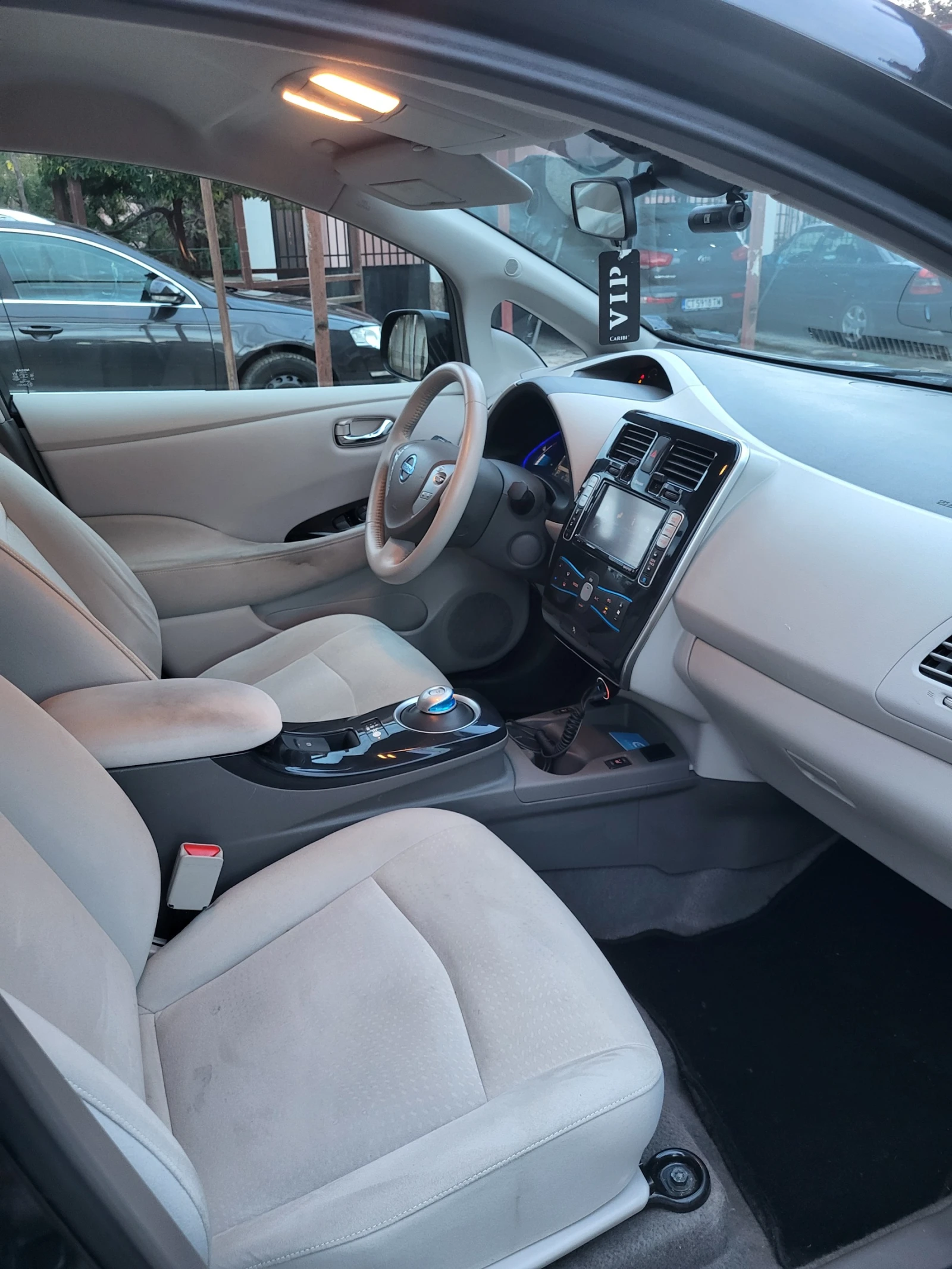 Nissan Leaf  24 kwh - изображение 8