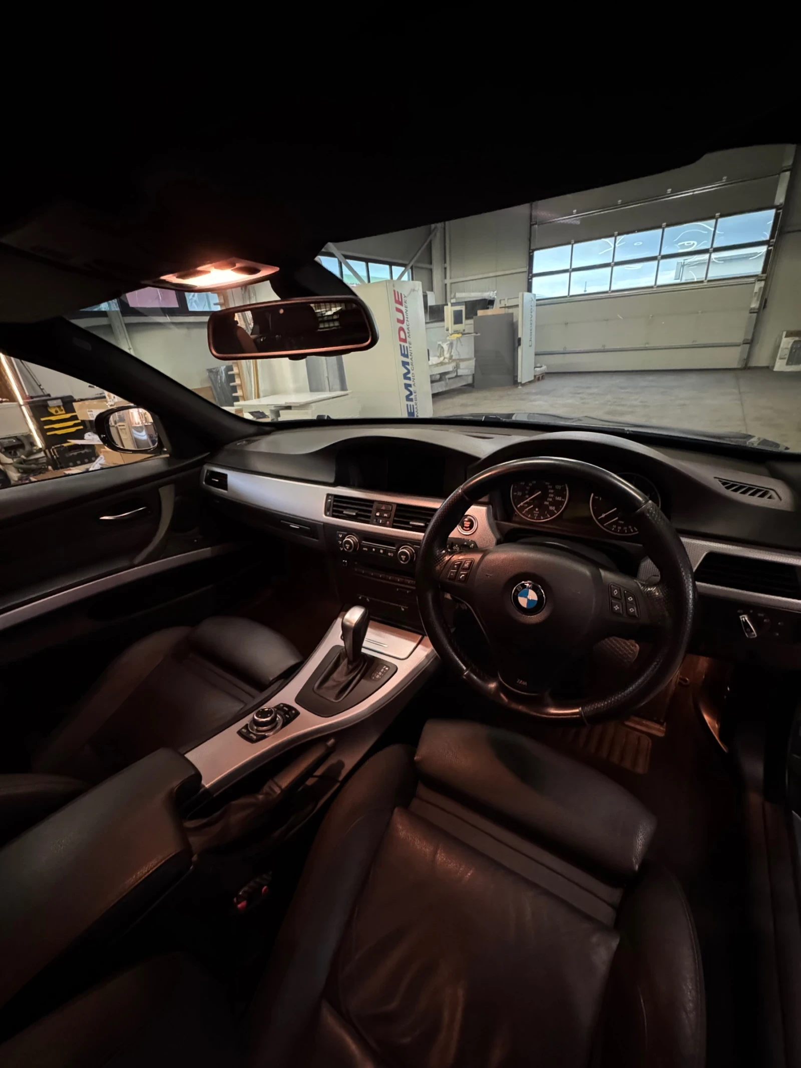 BMW 320  - изображение 10