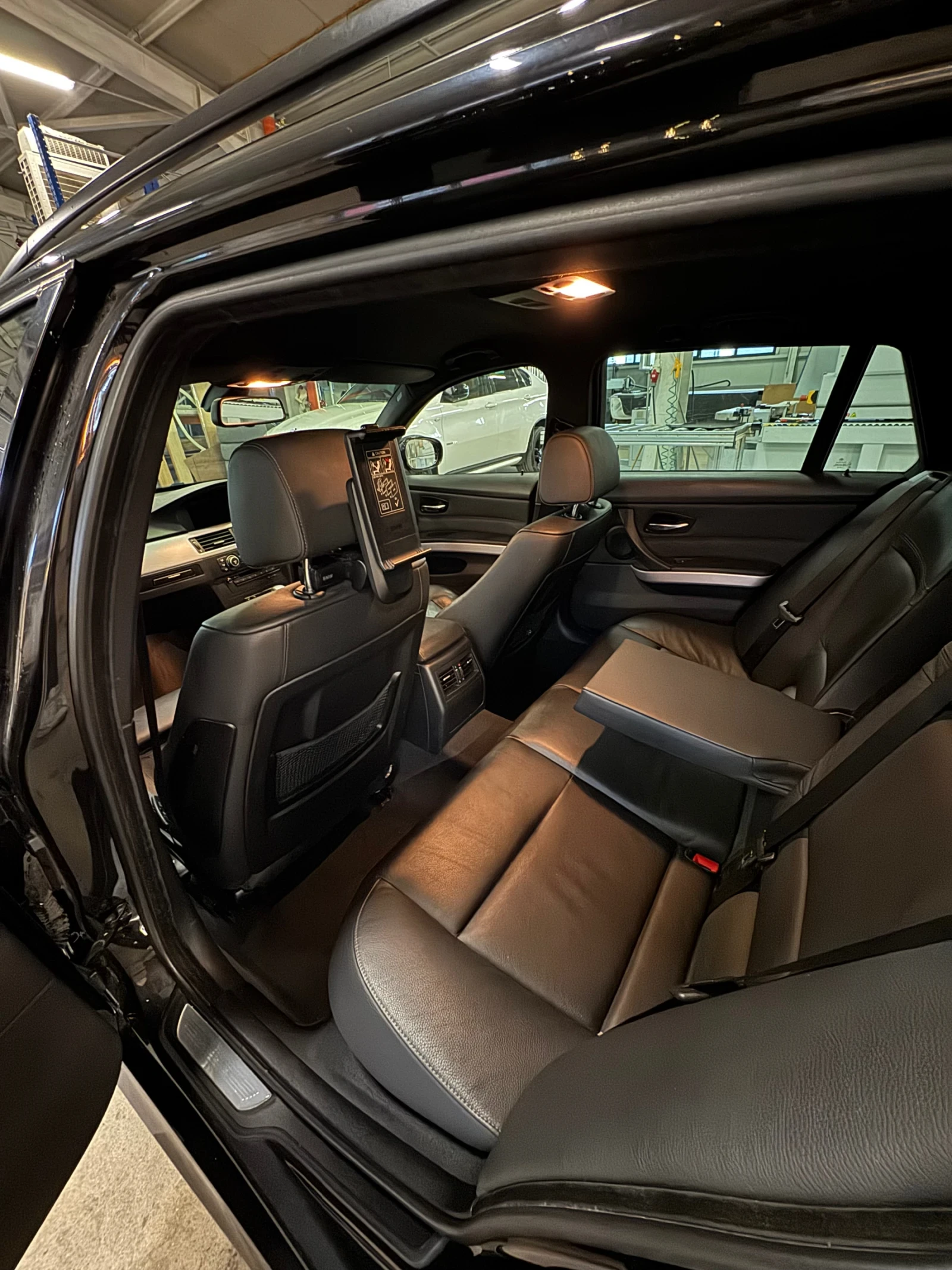 BMW 320  - изображение 8