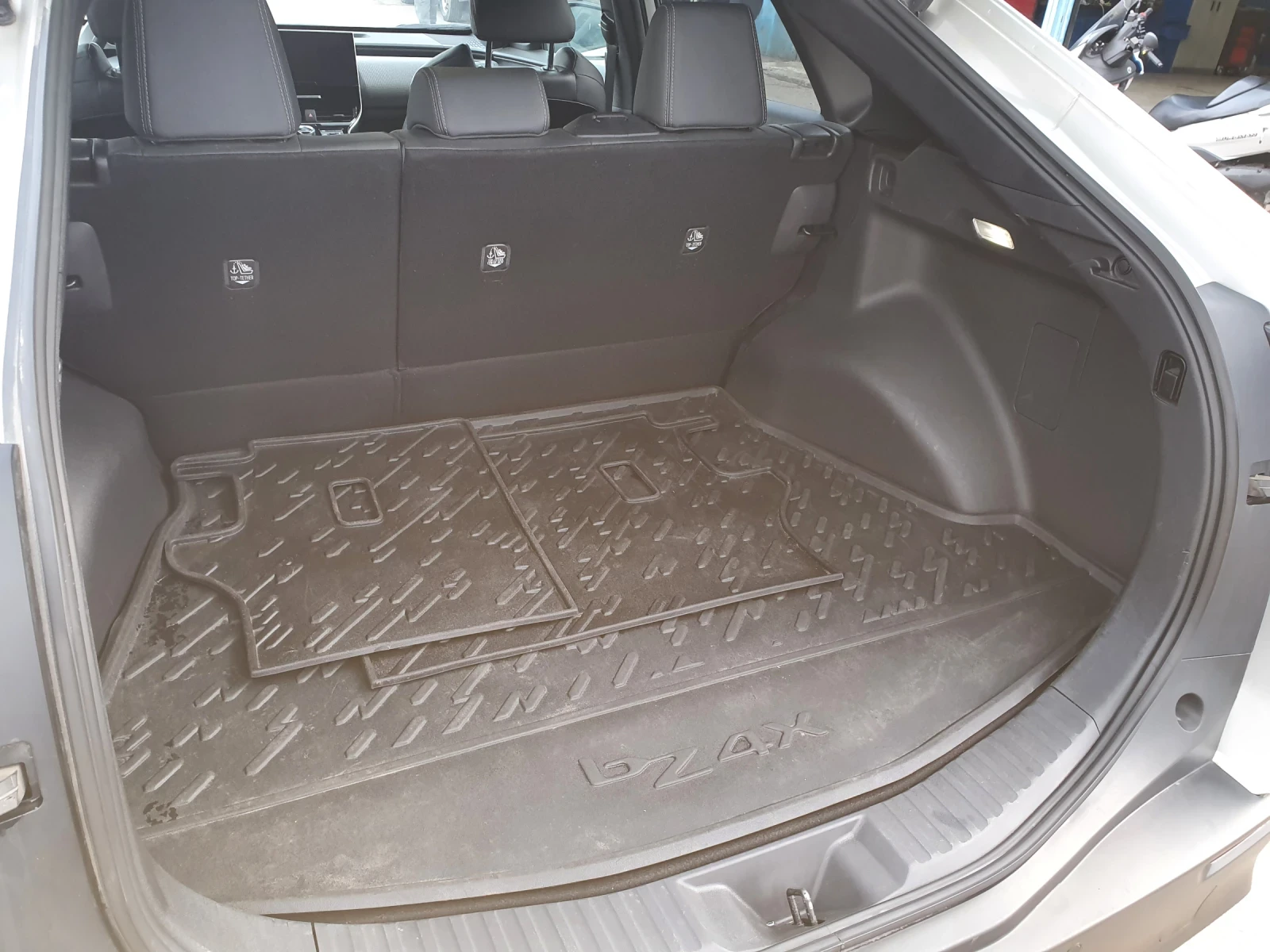 Toyota bZ4X Awd 4x4 | Mobile.bg � ����������� 13