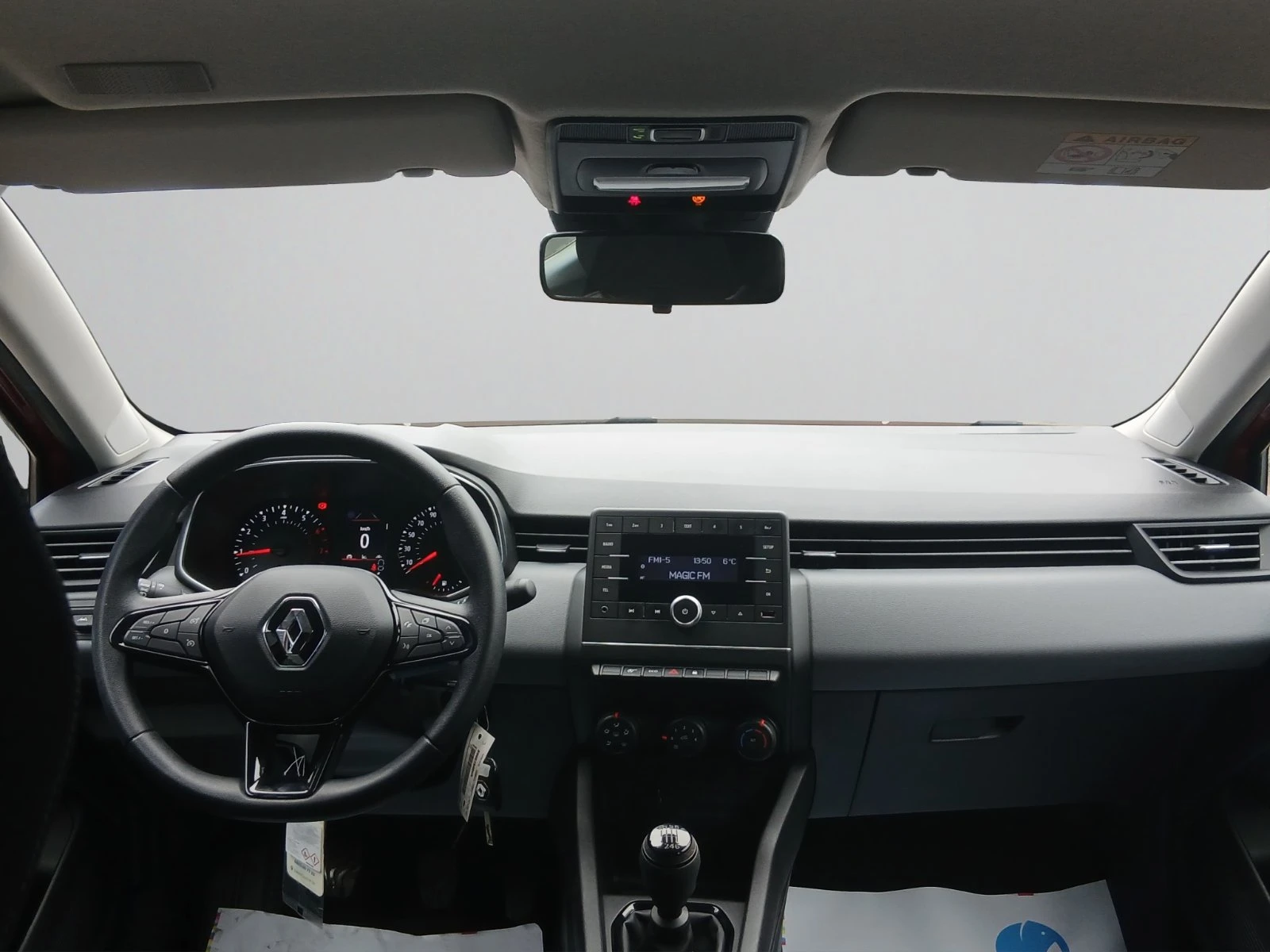 Renault Clio 1.0 SCe, снимка 12 - Автомобили и джипове - 54041655