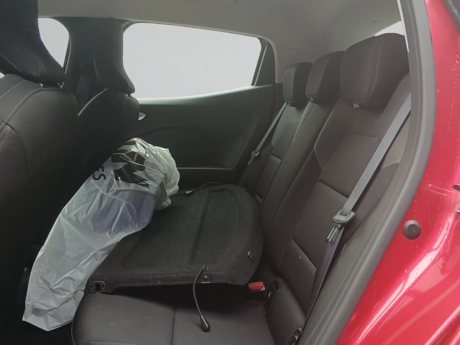 Renault Clio 1.0 SCe, снимка 14 - Автомобили и джипове - 54041655