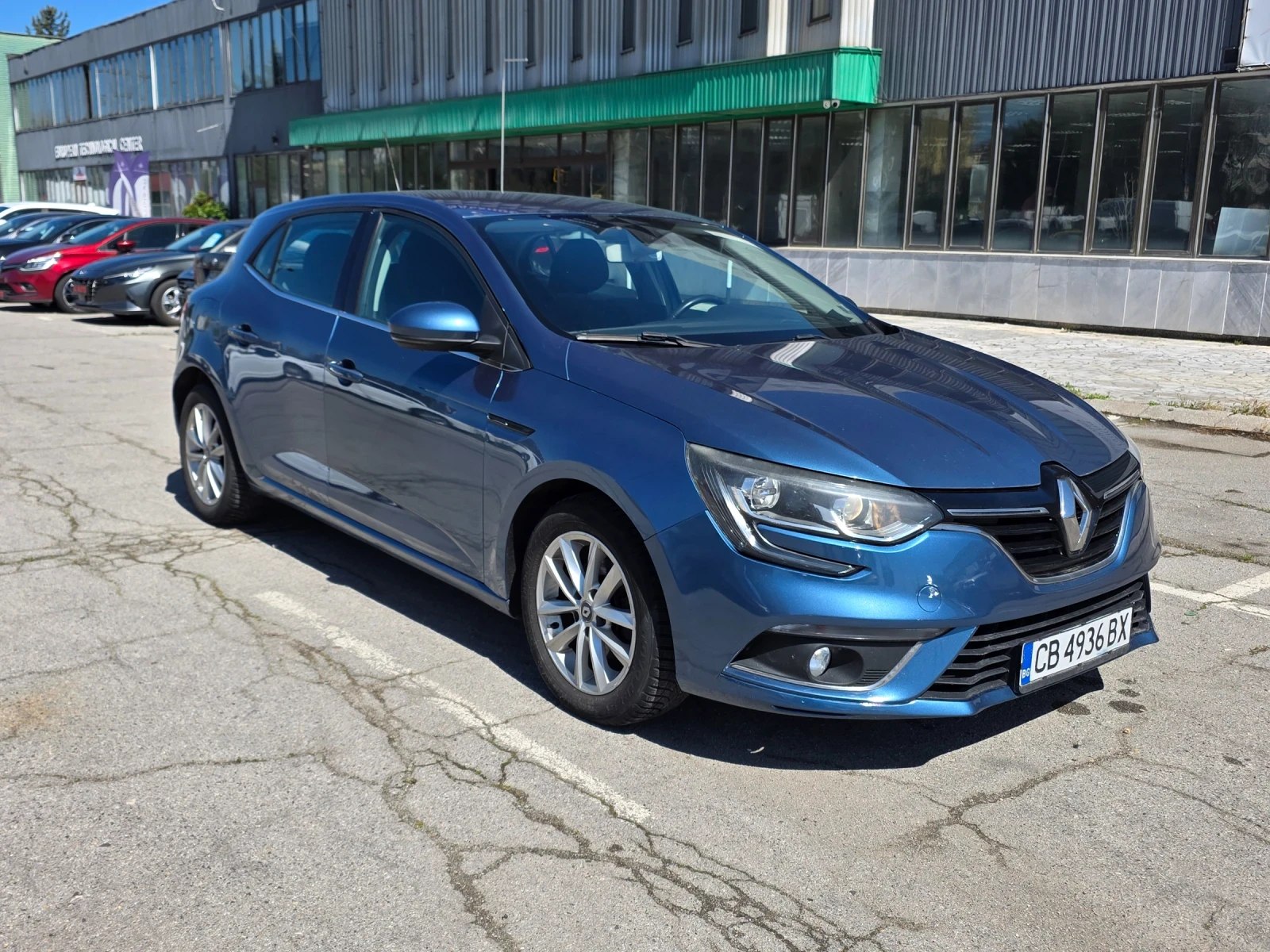 Renault Megane 1.2i 132k.c EURO 6B , снимка 3 - Автомобили и джипове - 54251440