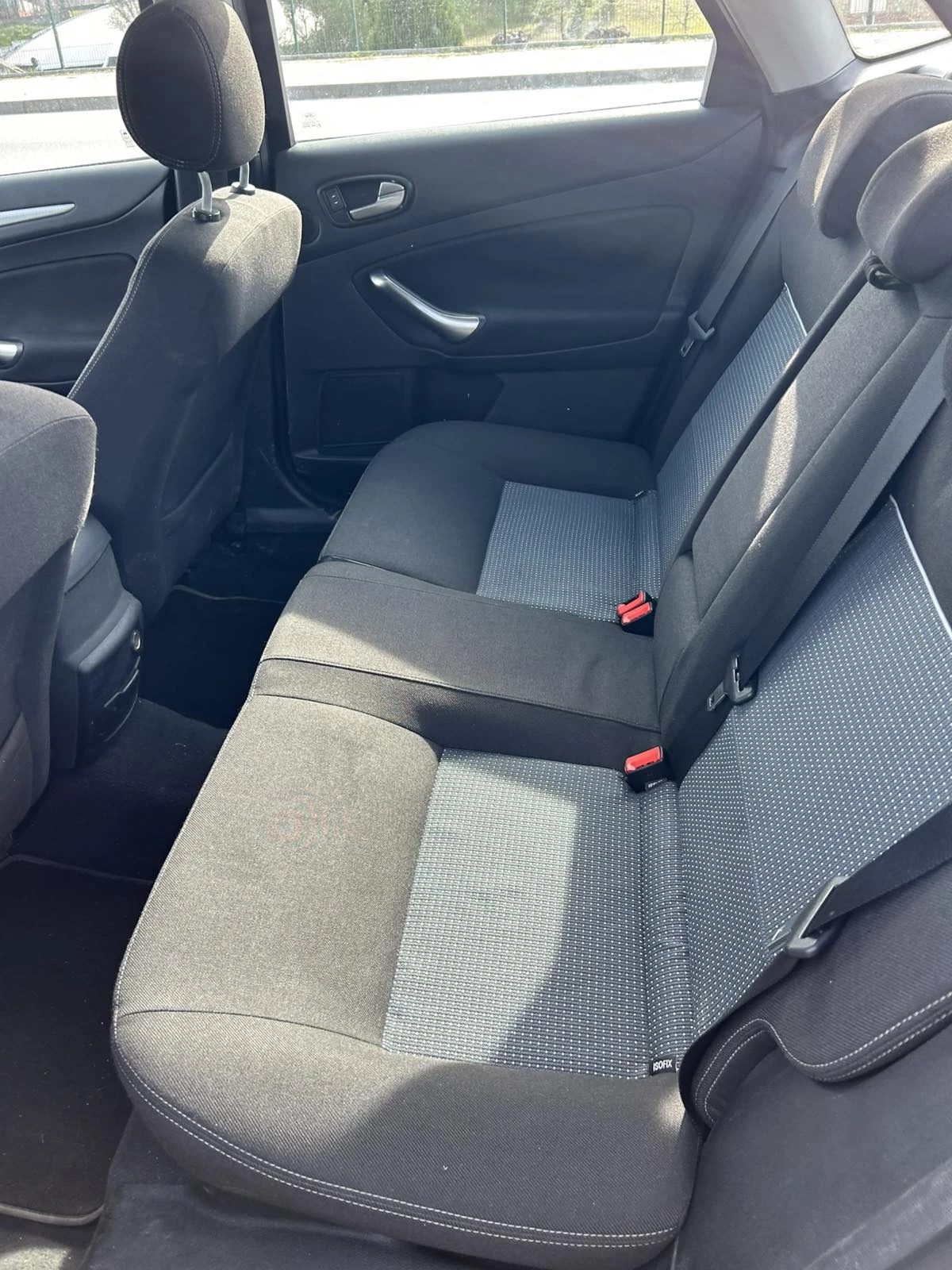 Ford Mondeo 1.8 TDCI (ЦЕНА ПО ДОГОВАРЯНЕ), снимка 9 - Автомобили и джипове - 54516272