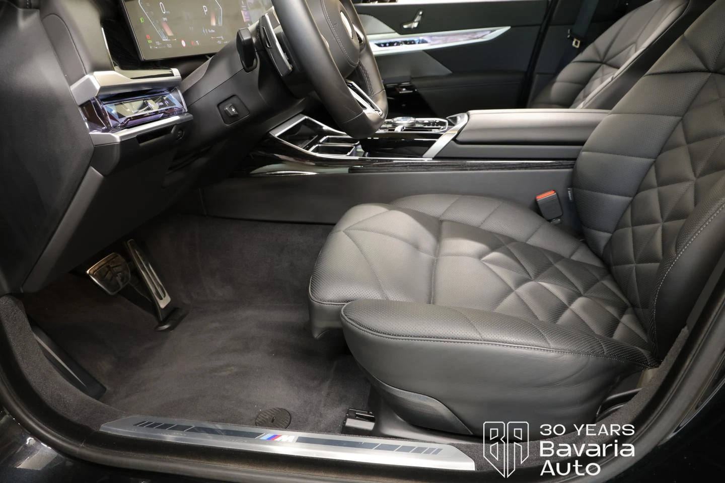 BMW 740 d xDrive M Sport Paket, снимка 7 - Автомобили и джипове - 54593583
