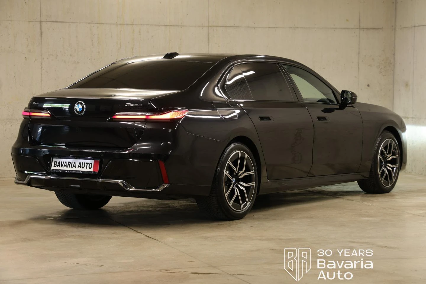 BMW 740 d xDrive M Sport Paket, снимка 3 - Автомобили и джипове - 54593583