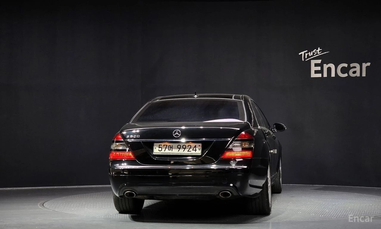 Mercedes-Benz S 500 L* AMG SPORT* КОЖА* ПОДГРЕВ* ОБДУХВ* ПАНО* , снимка 4 - Автомобили и джипове - 54742265