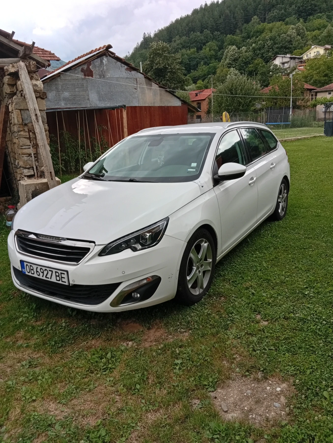 Peugeot 308 1.6HDI, снимка 2 - Автомобили и джипове - 55247836