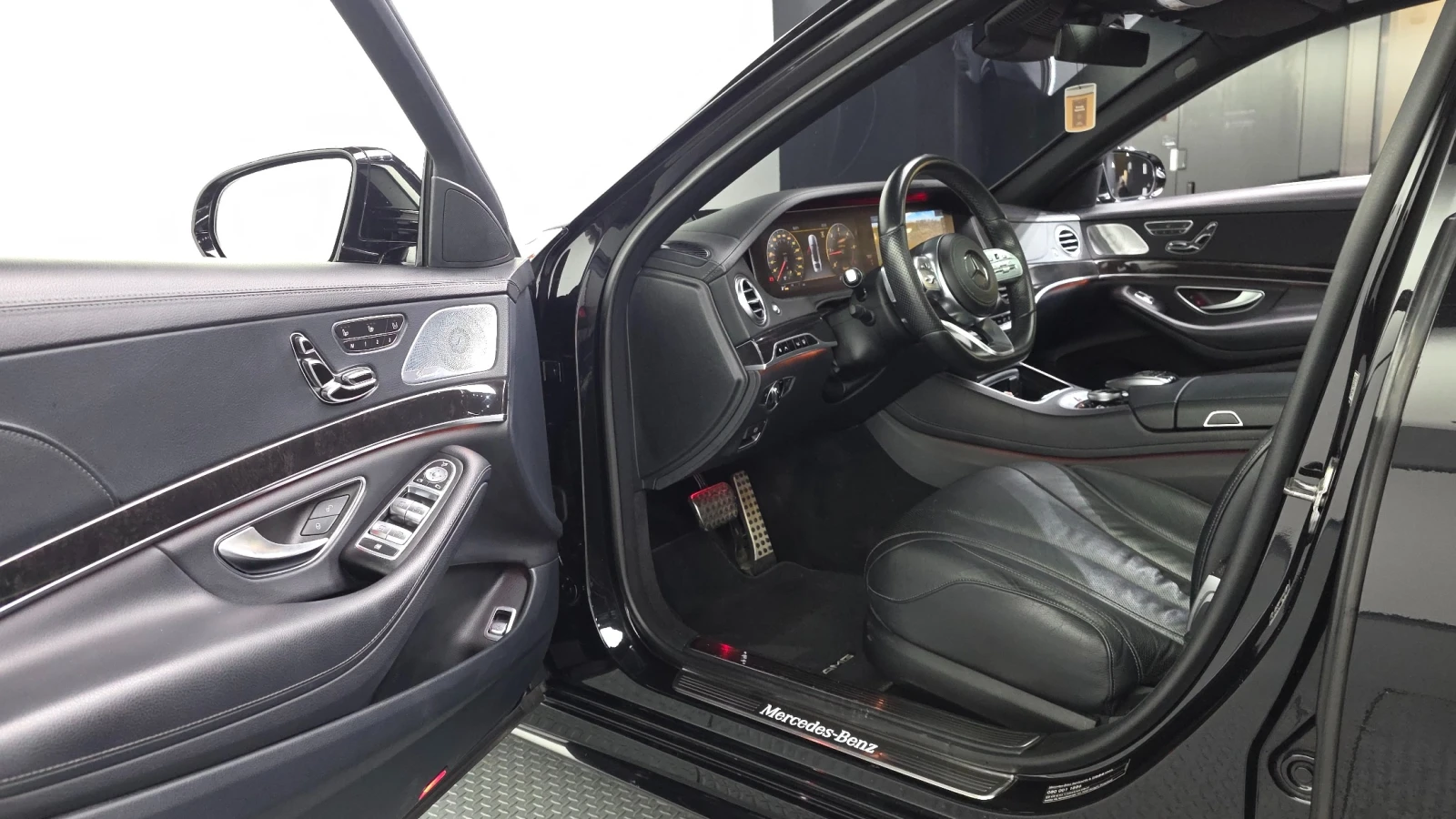 Mercedes-Benz S 350 * МАСАЖИ* ДИСТРОНИК* 360 КАМЕРА* ВАКУМ* ОБДУХВАНЕ*, снимка 10 - Автомобили и джипове - 55283090