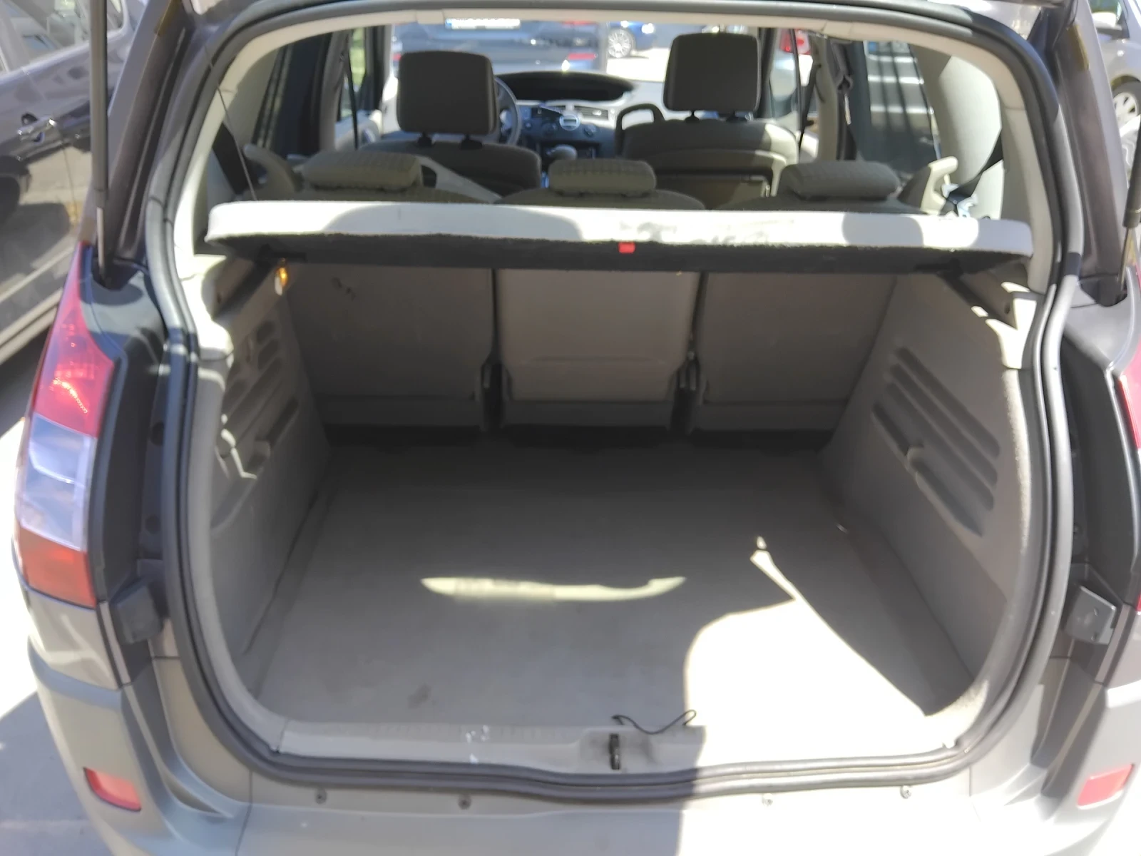 Renault Scenic Il, снимка 6 - Автомобили и джипове - 55507701