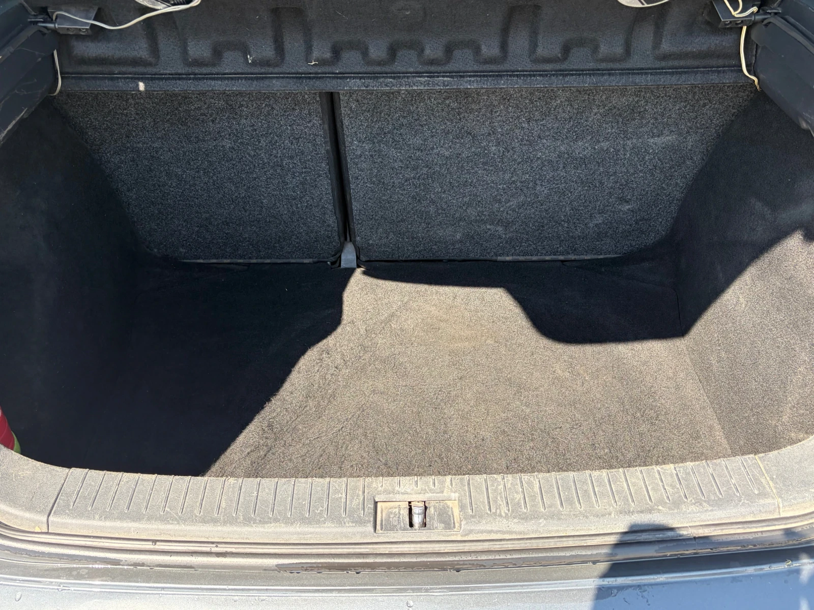 Seat Ibiza 90hp Pioneer Климатик, снимка 13 - Автомобили и джипове - 55705542