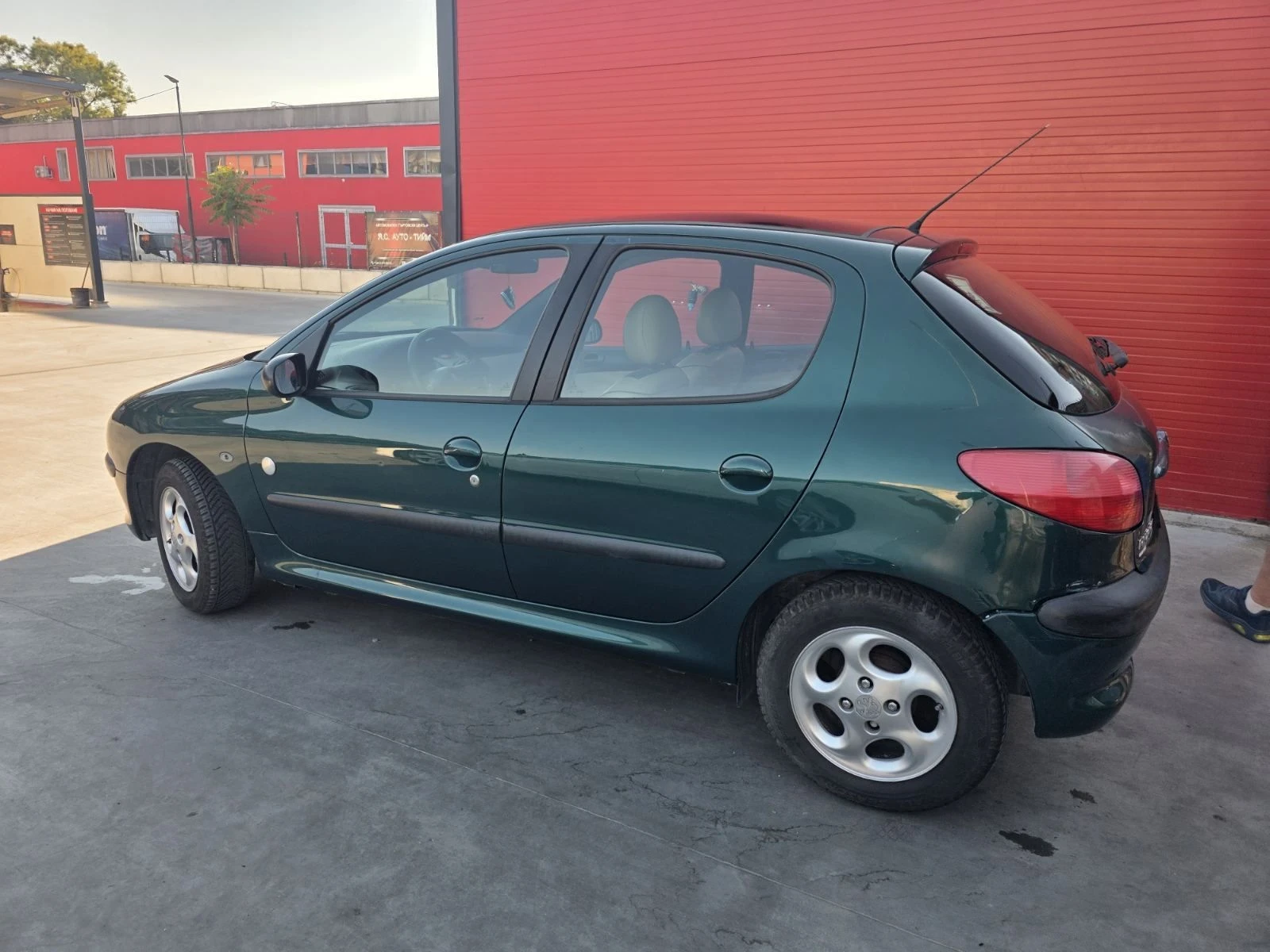 Peugeot 206 1.4i Roland Garros, снимка 3 - Автомобили и джипове - 55731893
