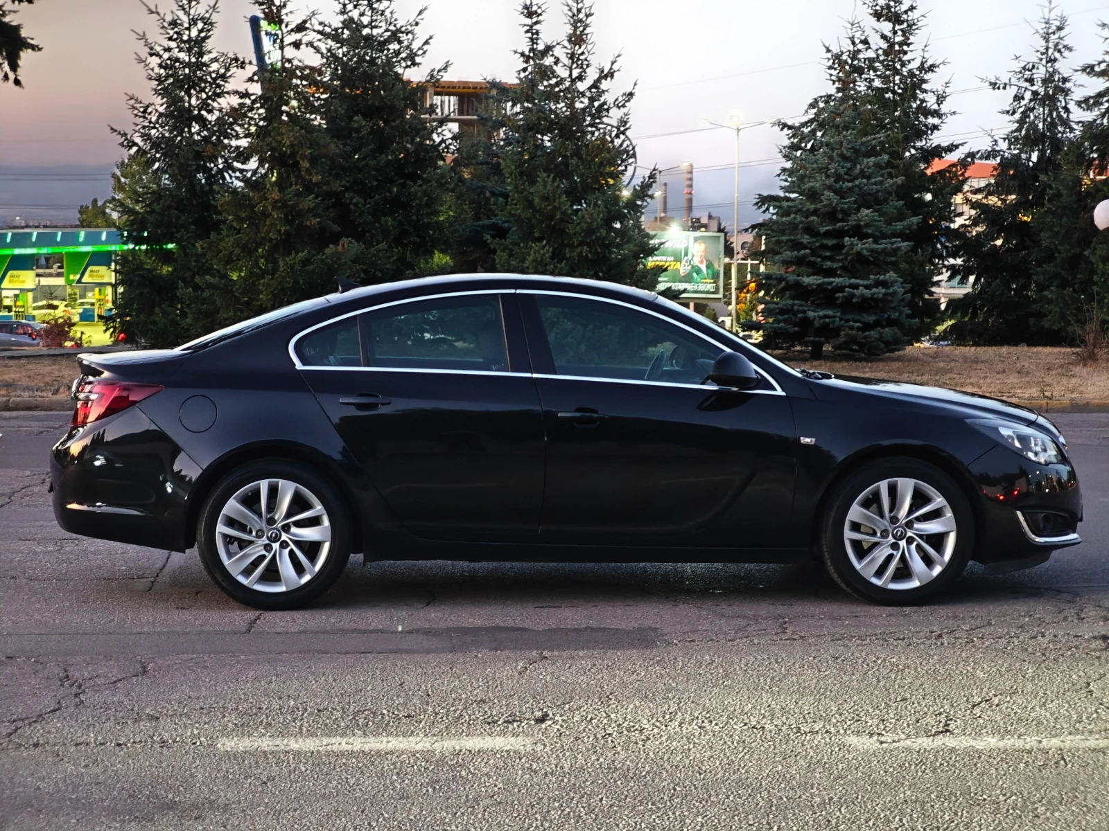 Opel Insignia 2.0 CDTI, снимка 6 - Автомобили и джипове - 55964949