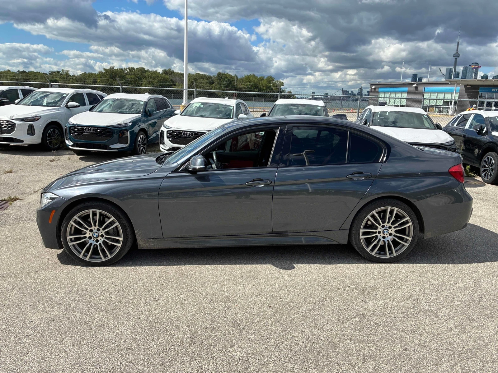 BMW 340 i xDrive | CARFAX | АВТОФИНАНСИРАНЕ, снимка 3 - Автомобили и джипове - 56145139