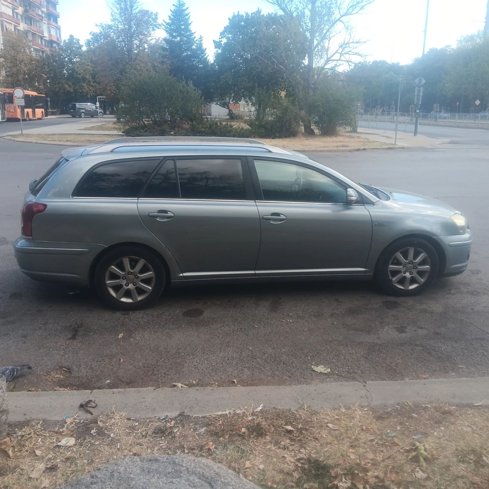 Toyota Avensis, снимка 3 - Автомобили и джипове - 56208928