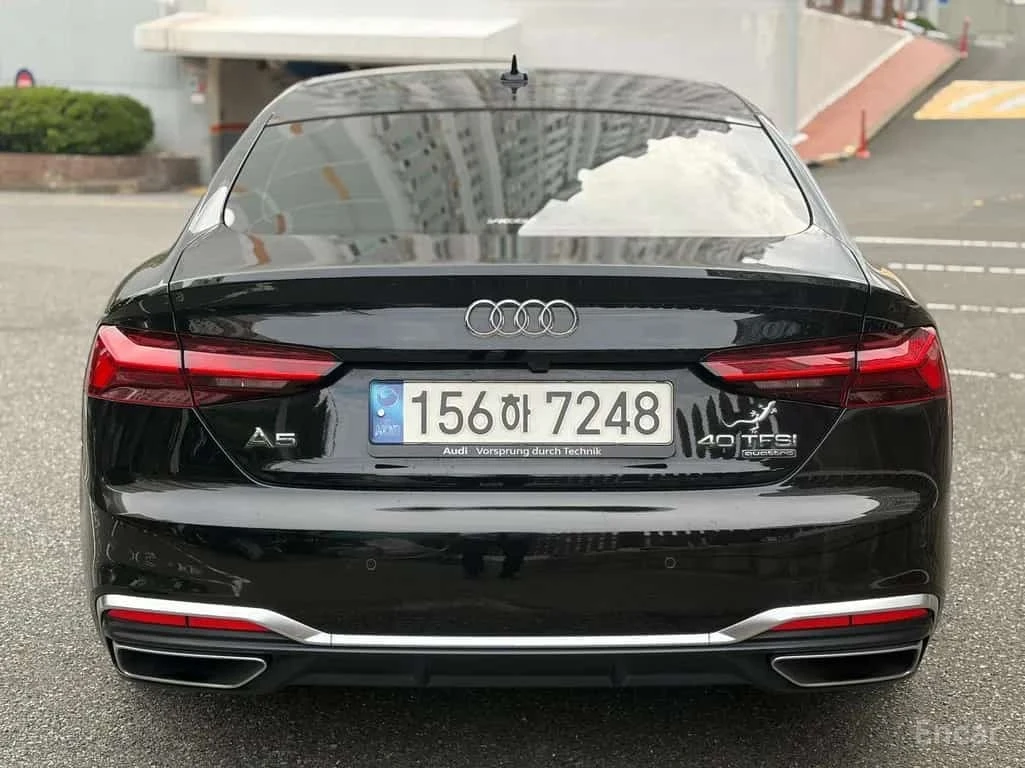 Audi A5 40 TFSI Quattro Premium Sportback * ФИНАНСИРАНЕ, снимка 4 - Автомобили и джипове - 56301229
