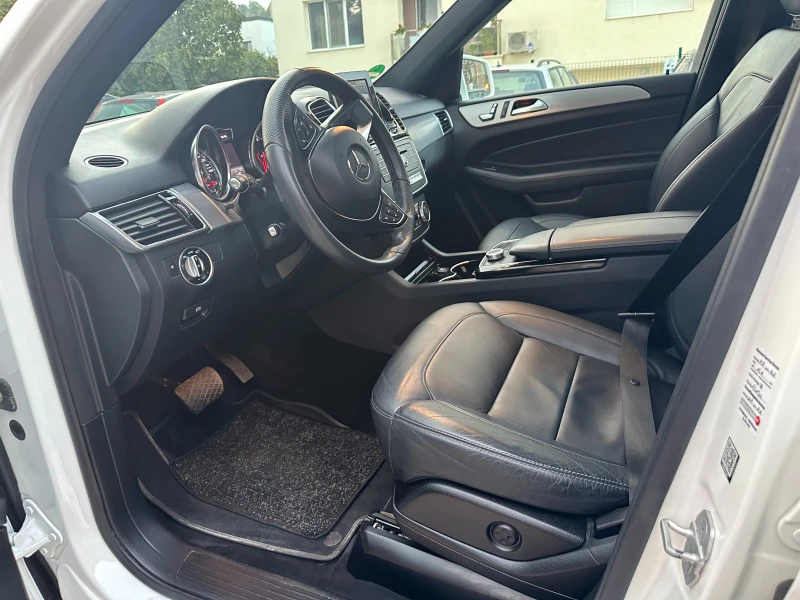 Mercedes-Benz GLE 400, снимка 15 - Автомобили и джипове - 47409146