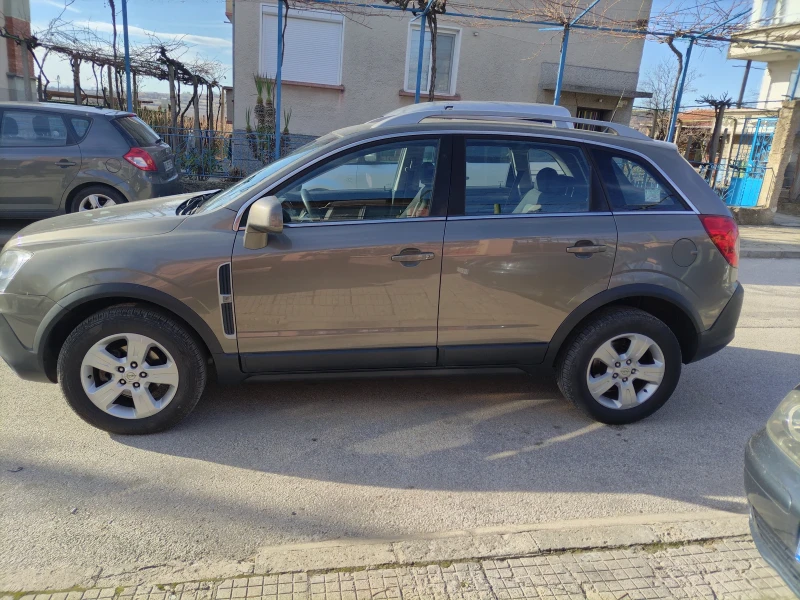 Opel Antara 2.4 I , снимка 8 - Автомобили и джипове - 48609867