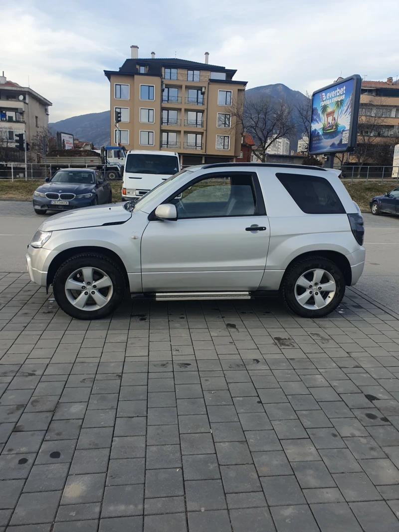 Suzuki Grand vitara Нова газ-Всичко платено, снимка 2 - Автомобили и джипове - 48994210