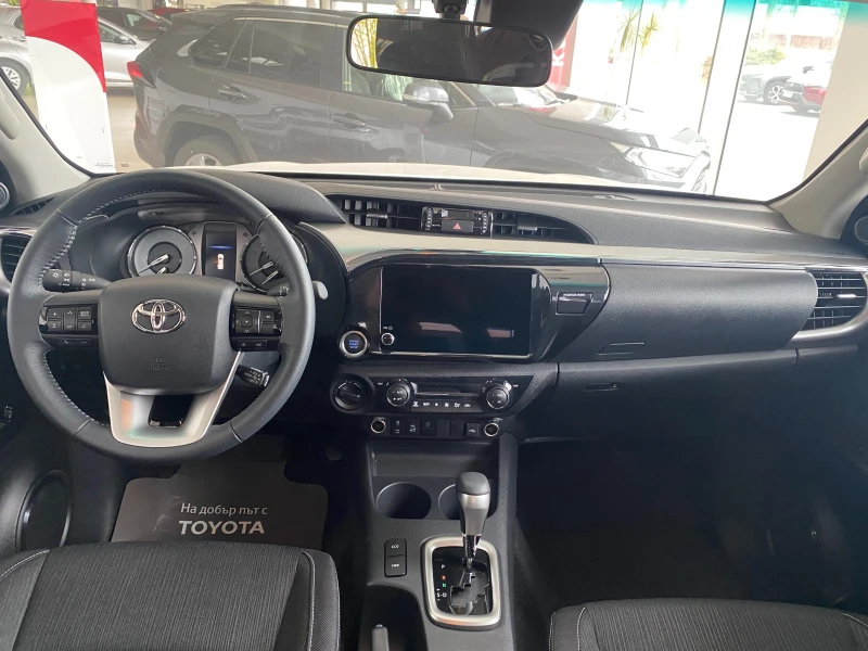 Toyota Hilux 2.4 D Style AT, снимка 8 - Автомобили и джипове - 49539143