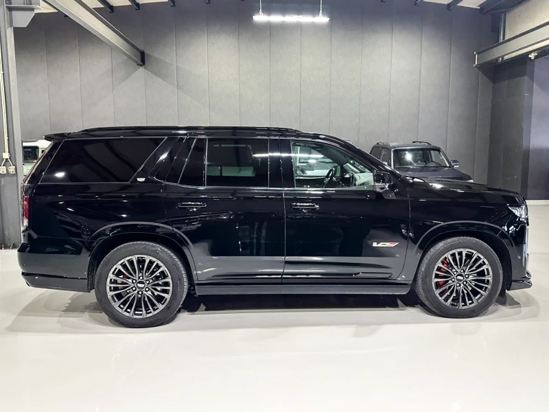 Cadillac Escalade V, снимка 9 - Автомобили и джипове - 52011883